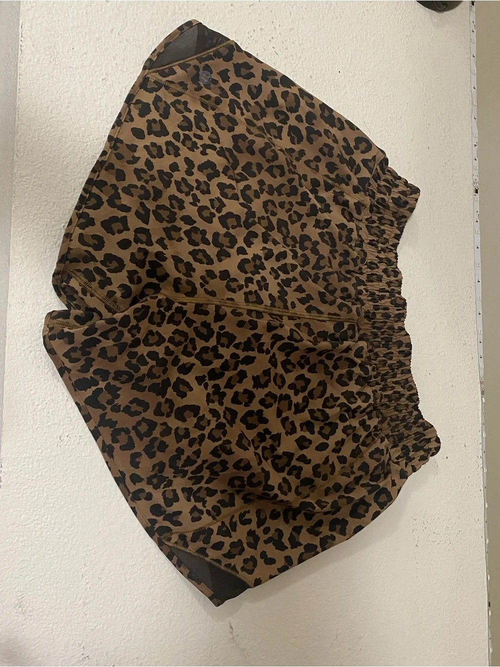 Lulu lemon hotty hot high-rise lines shorts in cheetah print *DISCONTINUED*